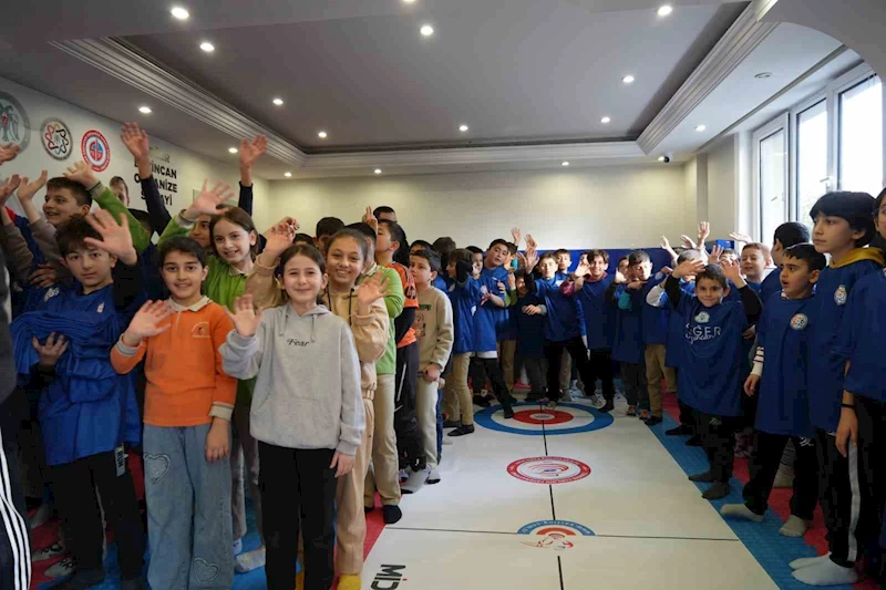 Değer Erzincan Projesi ile 1254 genç sporla buluştu
