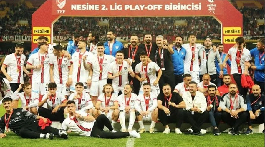 Birinci Lige Yükselen Vanspor’un En Değerli Oyuncuları: Batuhan Adıgüzel Zirveye Ulaştı 