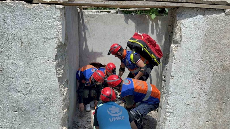 Tunceli’de UMKE temel eğitimi başarıyla tamamlandı

