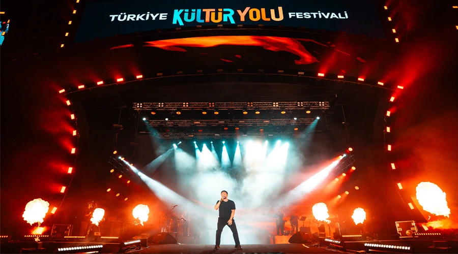Vanlılar özgün ile Müziğe Doydu