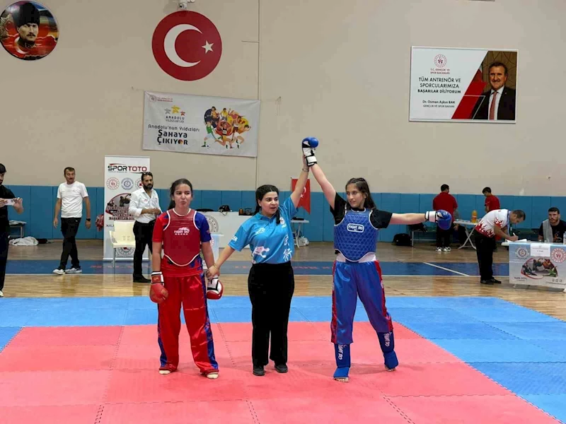 Wushu Kung Fu Bölge Şampiyonasında Elazığ rüzgarı: Sporcular 22 madalya kazandı
