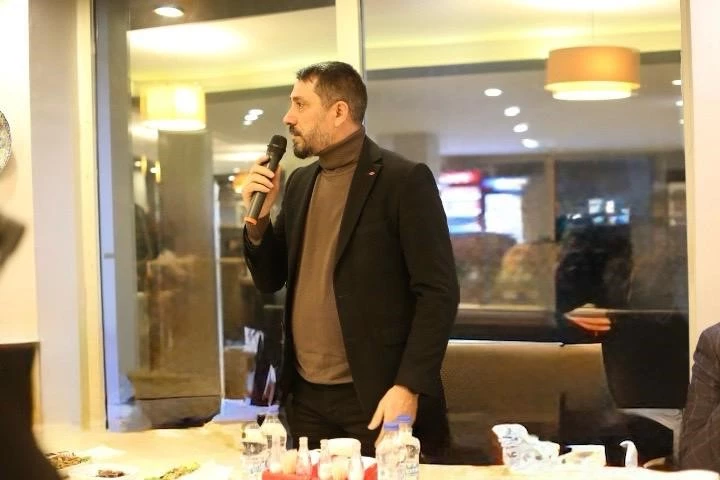 Patnos Gazeteciler Cemiyeti Başkanı Faruk Yavuz’dan 24 Temmuz mesajı
