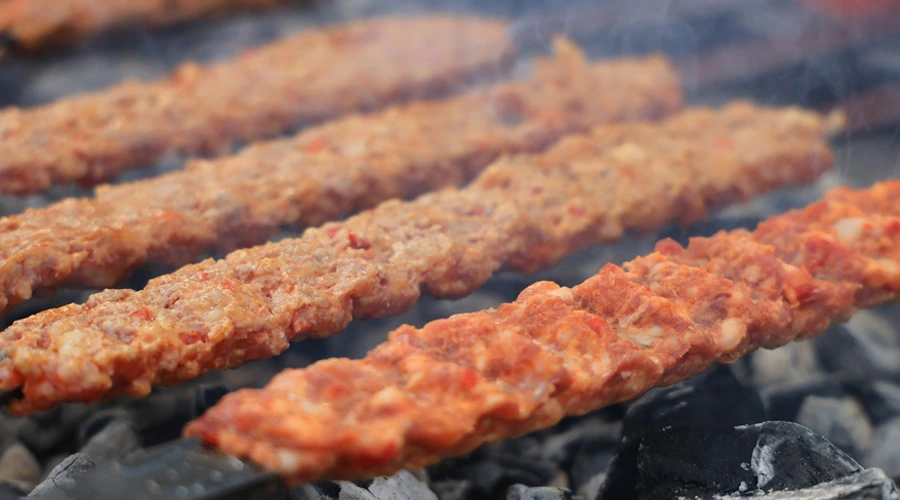 Adana Kebabında karbonat, hamur ve ekmek hilesine dikkat
