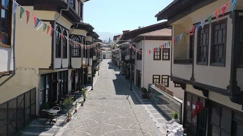 Yeşilyurt Belediyesi ve Kültür Bakanlığı’ndan Lezzet Caddesi için iş birliği
