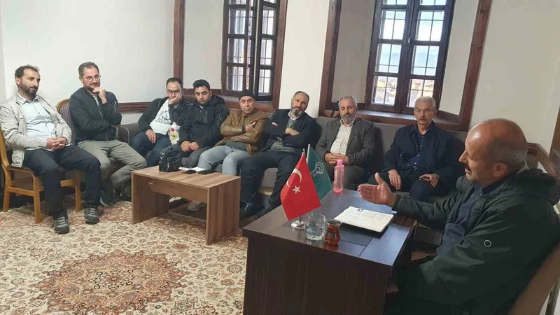 Tuzcu’nun Erzurum’un inanç kültüründeki yeri ve Yunus Emre
