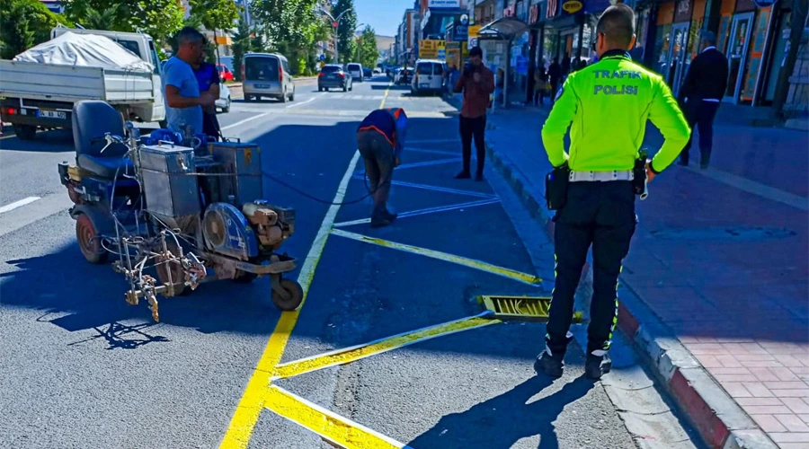 Van Büyükşehir Belediyesi Erciş İlçesi Vanyolu Caddesi