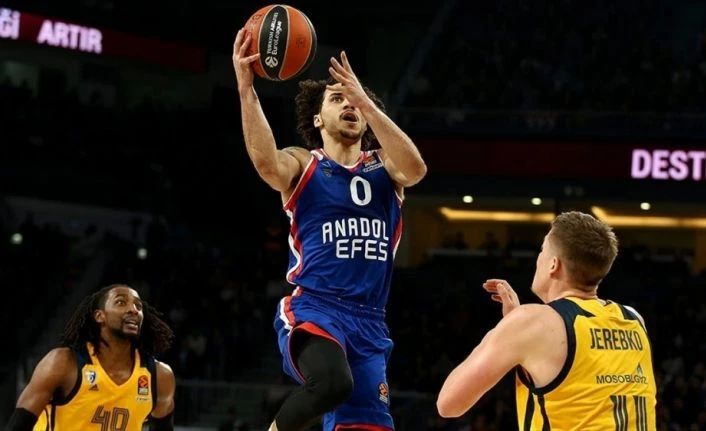 Anadolu Efes THY Avrupa Liginin ilk yarısını lider kapattı