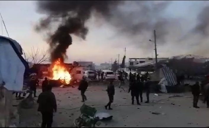 Azez'de sivillere YPG'li teröristlerden bombalı saldırı