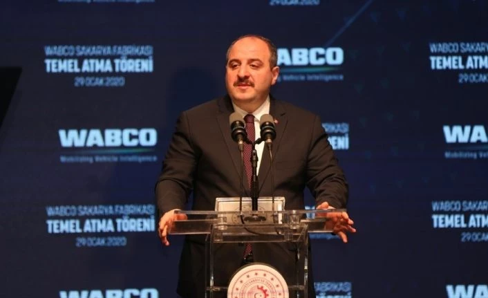 Bakan Varank: Depremden zarar gören işletmelerimize 100 bin liraya kadar faizsiz kredi vereceğiz