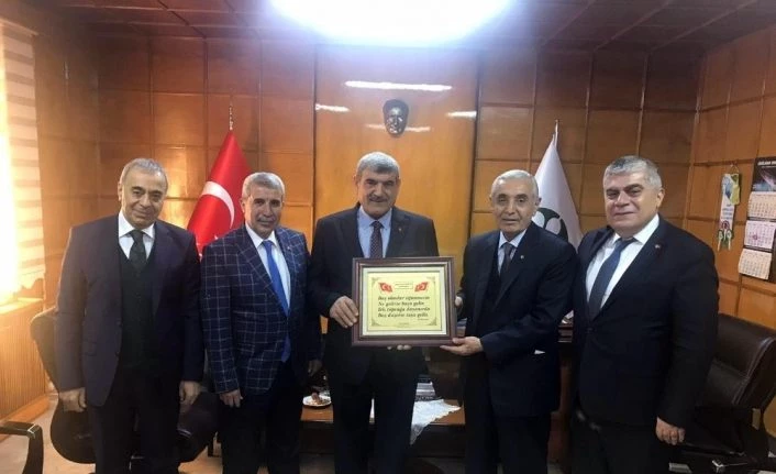 Başkan Evren’den, Şeker Fabrikasına ziyaret