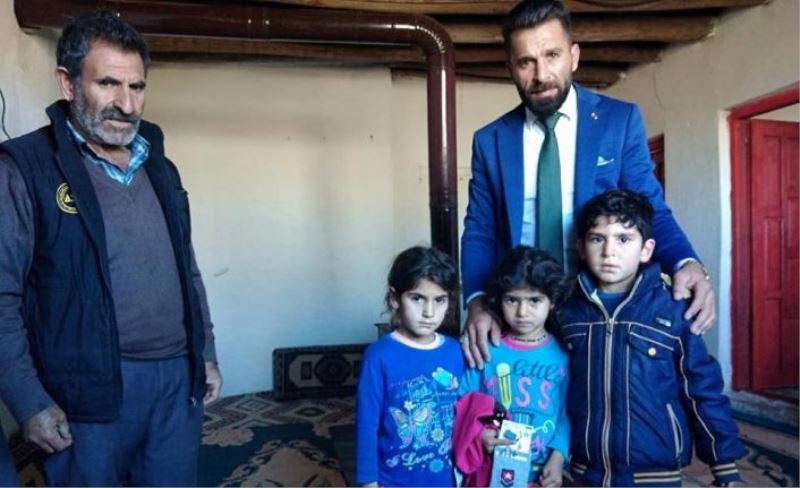 Başkan Temel’den çocuklara yeni yıl hediyesi