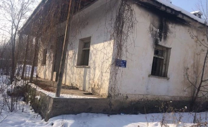 Bulanık’taki metruk binaların yıkımına başlandı