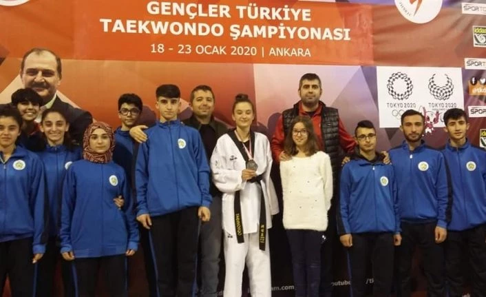Dereceye giren sporcular milli takıma seçildi