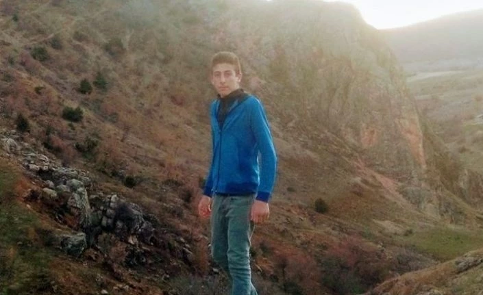 Elindeki tüfek kazara ateş alan liseli hayatını kaybetti