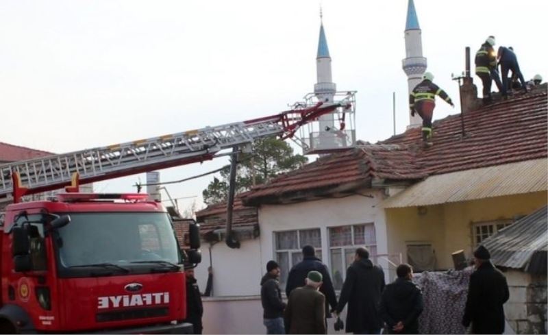 Erzincan’da baca yangını korkuttu