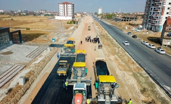 Malatya Büyükşehir, 403 kilometrelik yolu asfaltladı