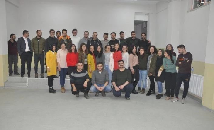 "Öğretmenler Tiyatro Topluluğu" turneye hazırlanıyor