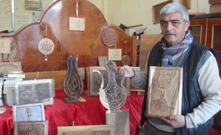 (Özel) 34 yıldır ceviz ağaçlarını sanat eserine dönüştürüyor