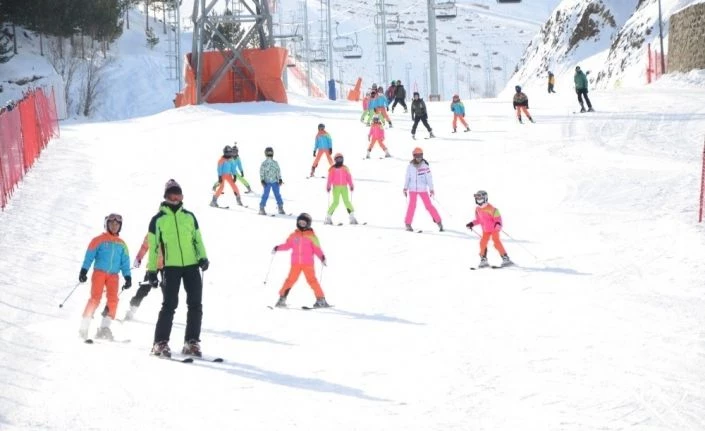 Palandöken Belediyesi kış sporlarına odaklandı