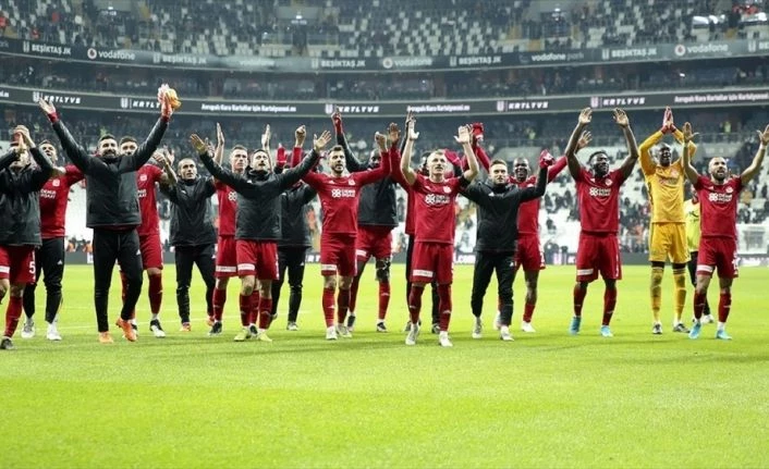 Sivasspor yoluna doludizgin devam ediyor