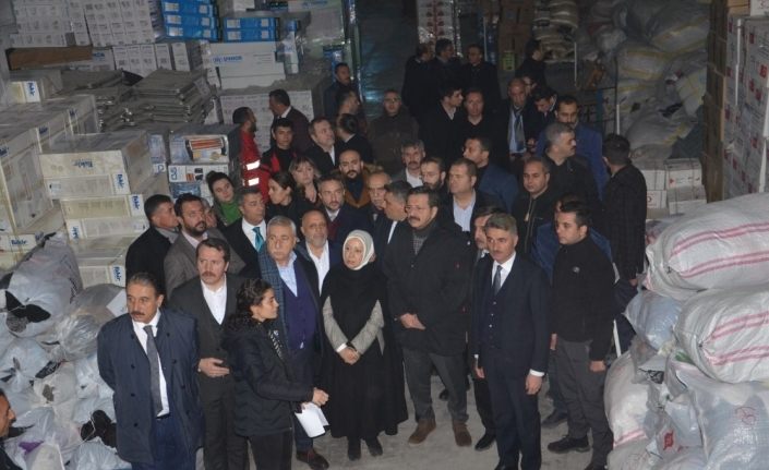 TOBB Başkanı Hisarcıklıoğlu: "Deprem bölgesine 99 tır yardım yaptık"