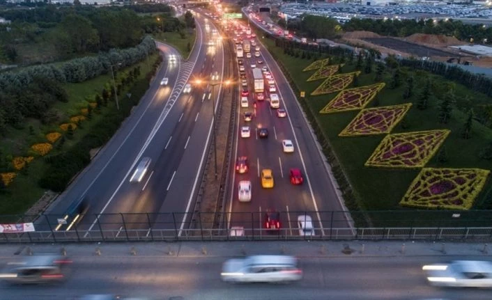 Trafiğe 11 ayda 607 bin 595 aracın kaydı yapıldı