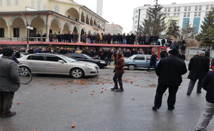 Van Beşyol’da Seyyar satıcı Kavgası