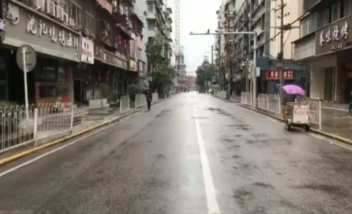 Vuhan ölü bir şehre döndü