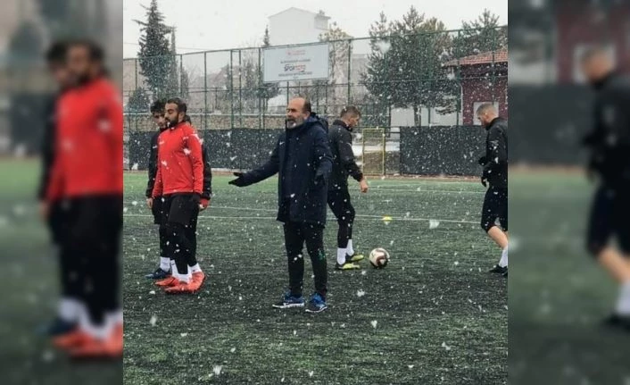 Yeşilyurt Belediyespor’da gözler Darıca Gençlerbirliği maçına çevrildi