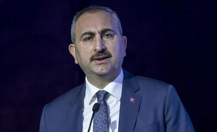 Adalet Bakanı Gül: Kimsenin yargıya haksız bir şekilde hakaret etme hakkı yok