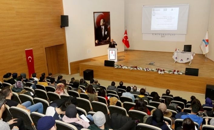 AİÇÜ’de “YÖKDİL ve YDS Kolay Soru Çözüm Teknikleri Semineri” düzenlendi