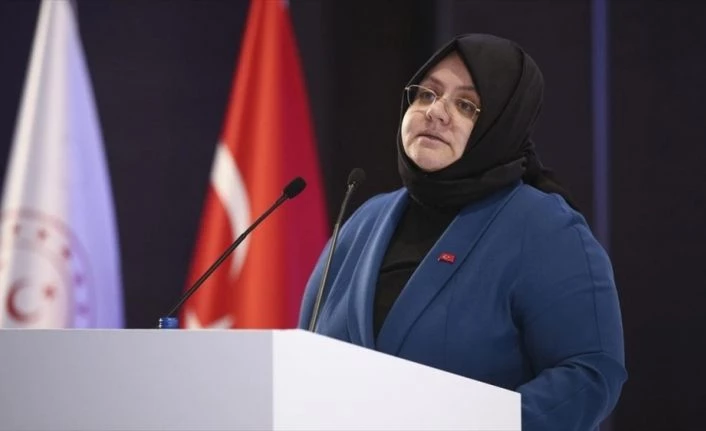 Aile, Çalışma ve Sosyal Hizmetler Bakanı Selçuk: Çalışma hayatında biz de devlet olarak üçüncü bir aktörüz