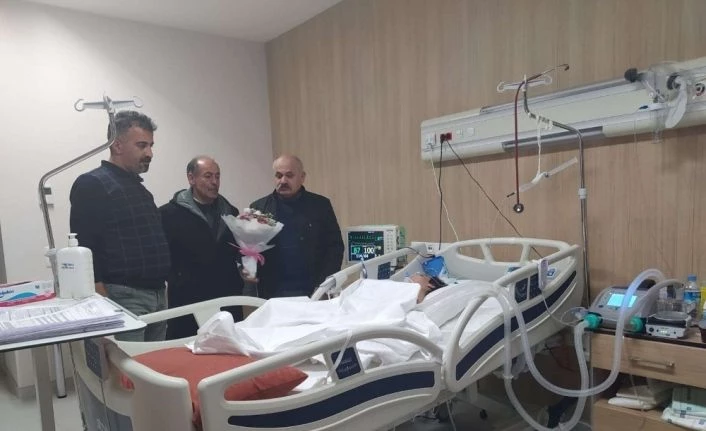 Ankara derneğinden minik Akar’a ziyaret