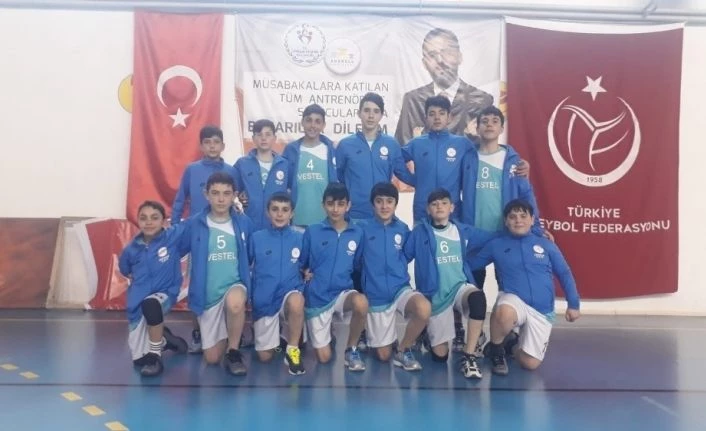 Aşkale Gençlik Spor Voleybol takımı Gümüşhane’de avantaj elde etti