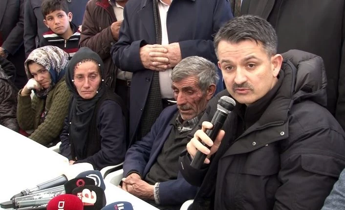 Bakan Pakdemirli: “Van Başkale'de 3 bin 329 küçükbaş hayvanımız telef oldu”