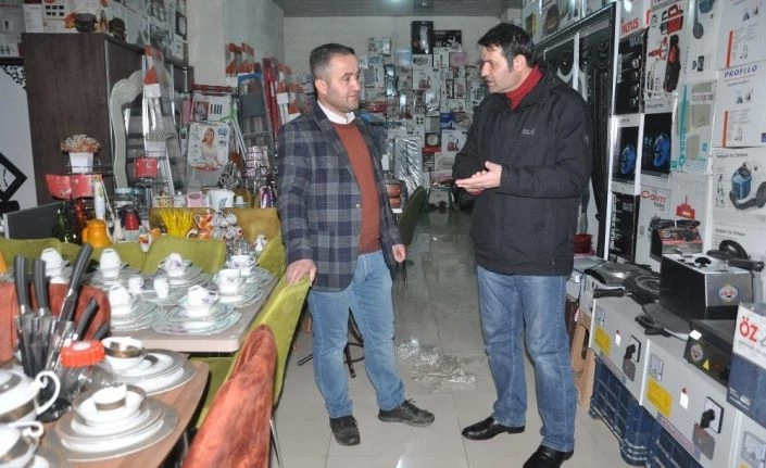 Başkan Çoğaç’tan sular altında kalan esnafa ziyaret