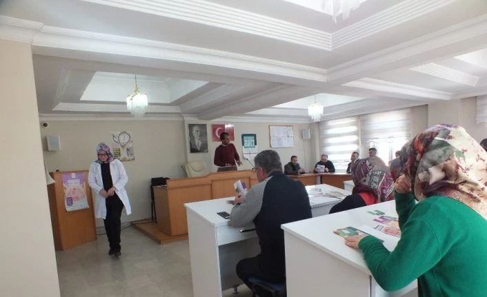 Belediye Personeline ‘Madde Bağımlılığı ve Rahim Ağzı Kanseri’ Semineri