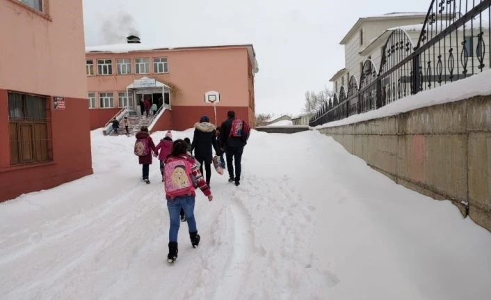 Bingöl’de 2 ilçede taşımalı eğitime ara verildi