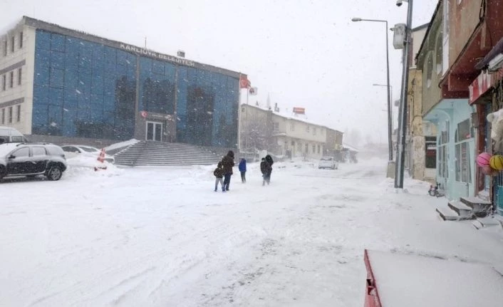 Bingöl’de 3 ilçede kar tatili