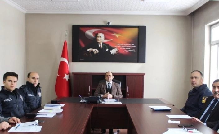 Çaldıran’da “Otobüslerin Yol ve Trafik Güvenliğinin Sağlanması” toplantısı