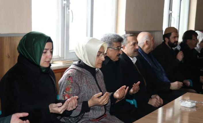 Van'daki çığ faciasında hayatını kaybedenlere taziye ziyareti