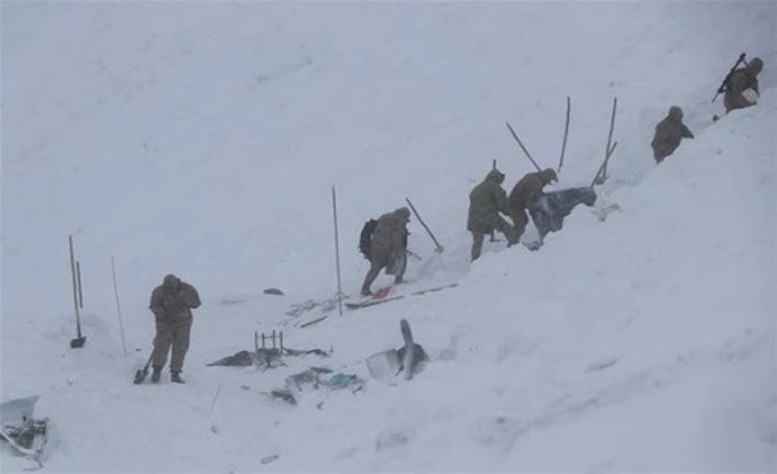 Van'da çığ faciasında hayatını kaybedenlerin sayısı 33’e yükseldi