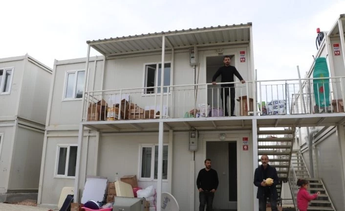 Deprem bölgesinde ikinci konteyner kente aileler yerleşmeye başladı