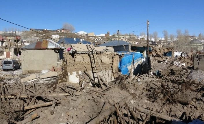 Depremde hayatını kaybeden Emirhan’ın acı öyküsü