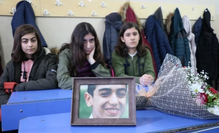 Deprem’de ölen Miraç Can’ın sınıfında hüzünlü ders