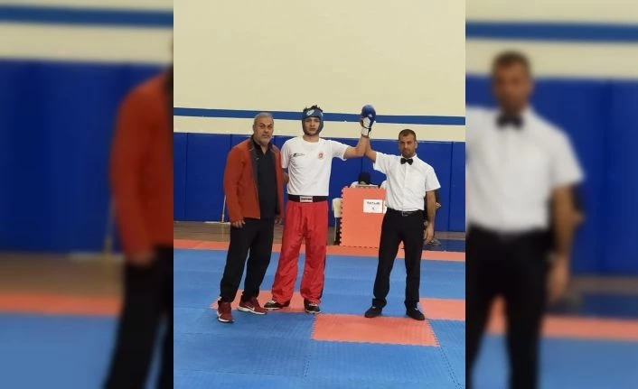 Depremden sonra 35 sporcudan 4’ü gidebildi, 3’ü madalya aldı