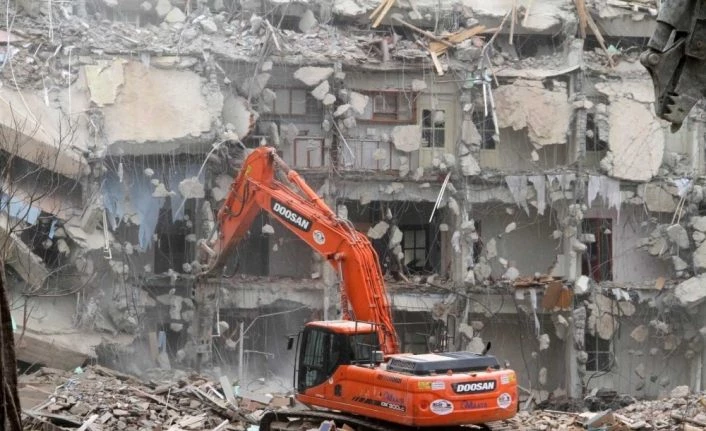 Elazığ’da 275 binanın yıkım işlemi tamamlandı