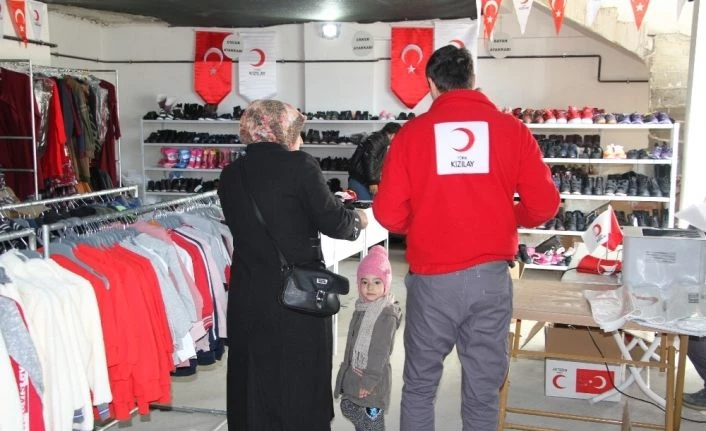 Elazığ’da depremzedeler için ‘Sosyal Market’