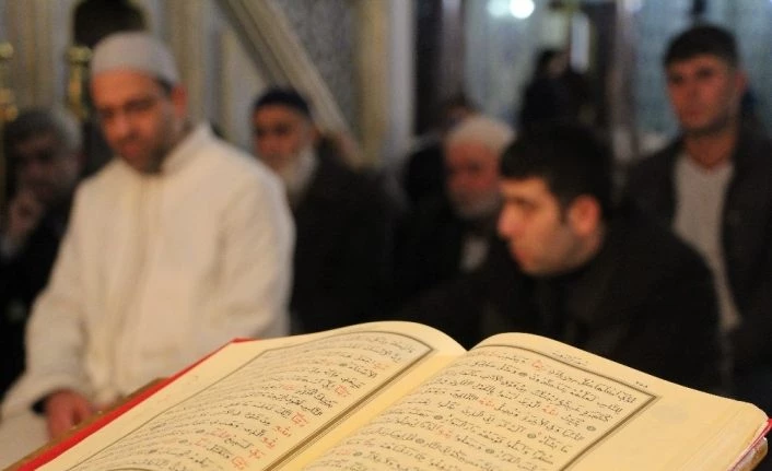 Elazığ’da Regaip Kandili coşkusu