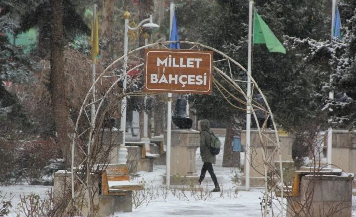 Erzincan soğuk hava: Refahiye ilçesi eksi 17’yi gördü